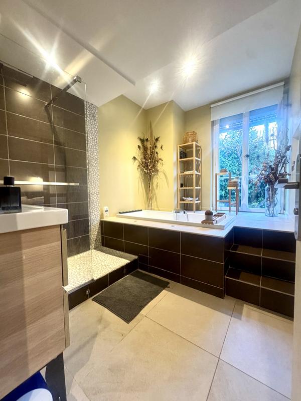 Appartement - 78 m² - 3 pièces