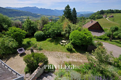 Maison - 161 m² - 7 pièces