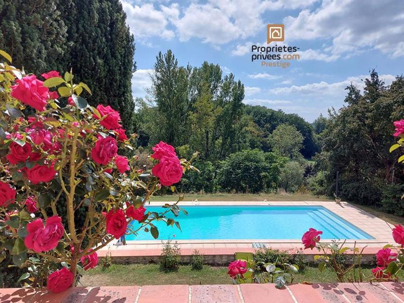 Demeure - 480 m² - 12 pièces