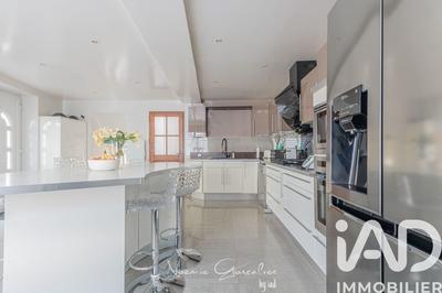 Maison - 157 m² - 7 pièces