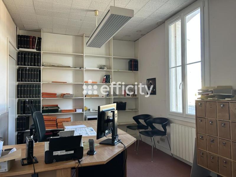 Bureau - 125 m² - 8 pièces