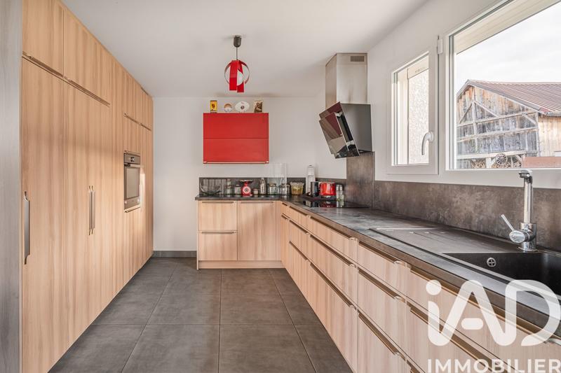 Maison - 165 m² - 6 pièces