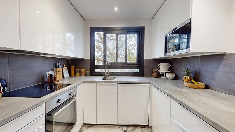 Appartement - 82 m² - 4 pièces