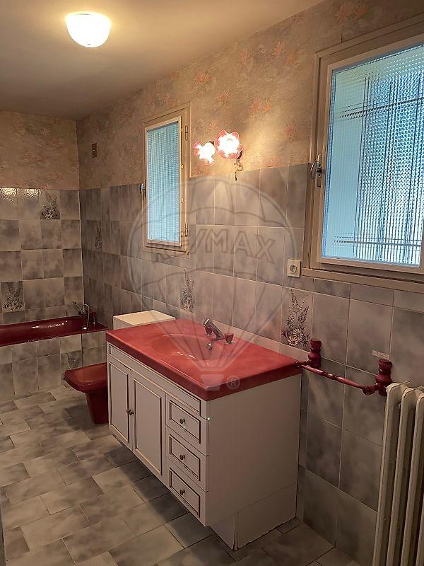 Maison - 147 m² - 6 pièces