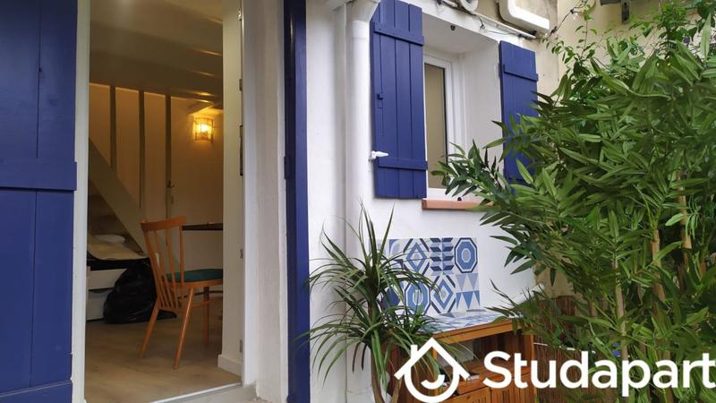 Chambre - 13 m² - 1 pièce