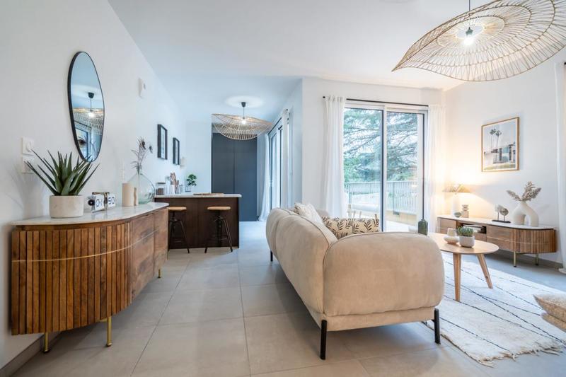 Appartement - 90 m² - 4 pièces