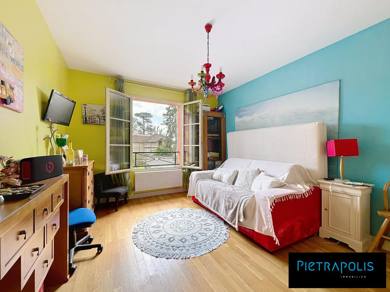 Maison traditionnelle - 178 m² - 5 pièces