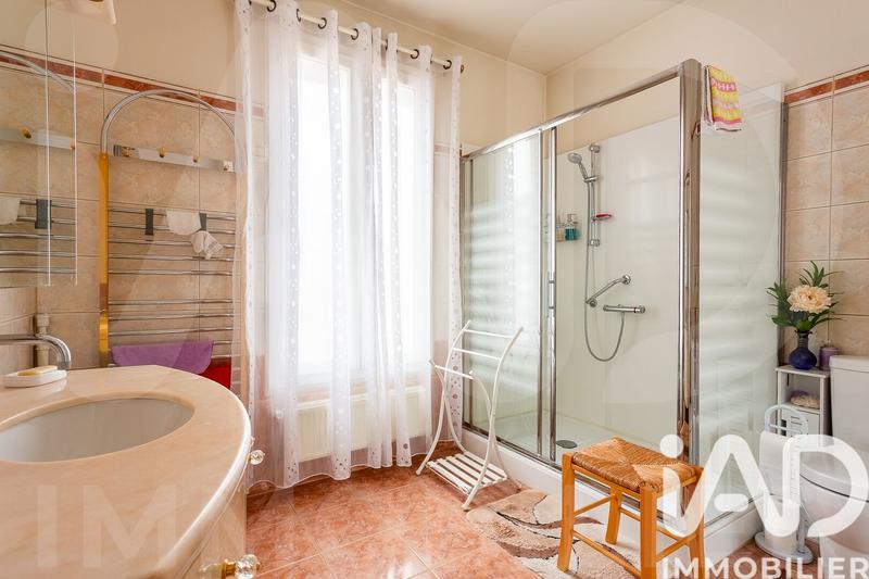 Maison - 188 m² - 7 pièces