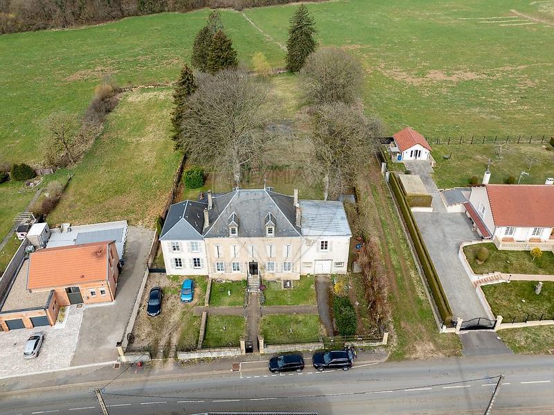 Château - 500 m² - 8 pièces