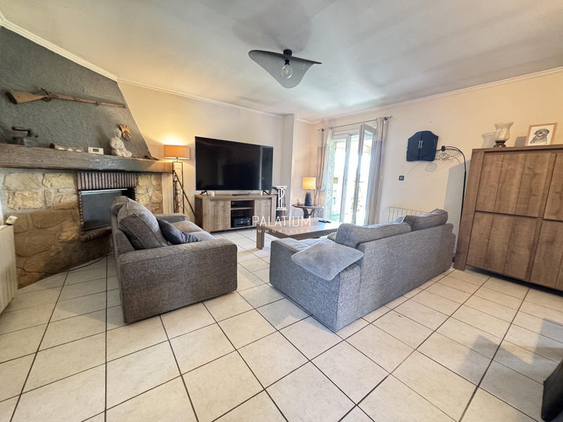 Maison - 102 m² - 4 pièces