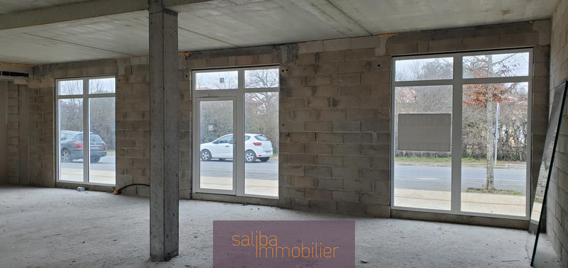 Local commercial - 90 m²