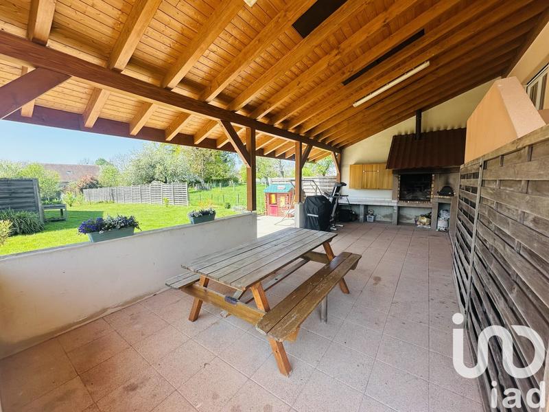 Maison - 177 m² - 8 pièces