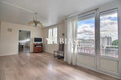Appartement - 95 m² - 4 pièces