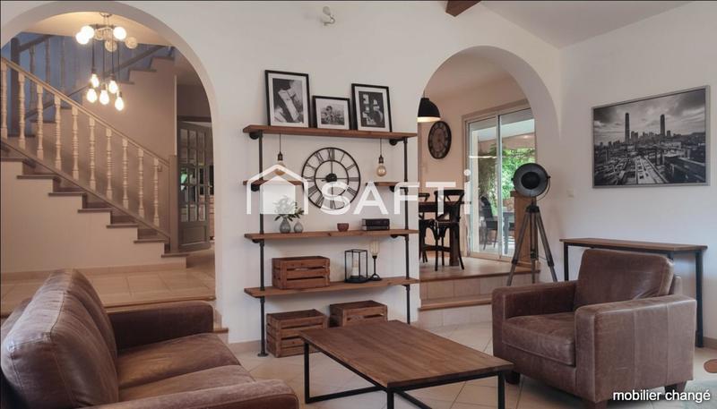 Villa - 220 m² - 10 pièces