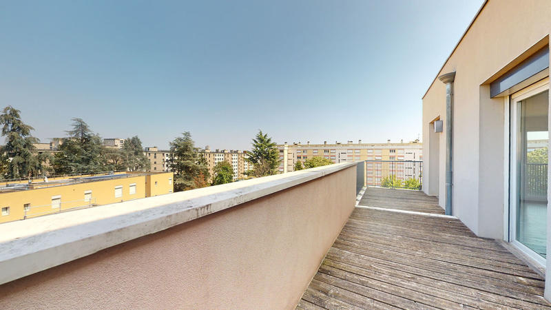 Appartement - 115 m² - 5 pièces