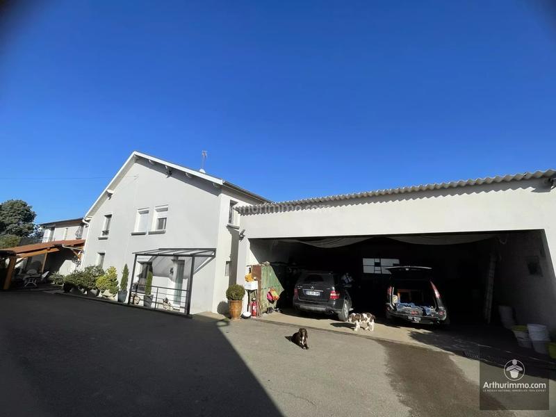 Magasins - 269 m² - 11 pièces