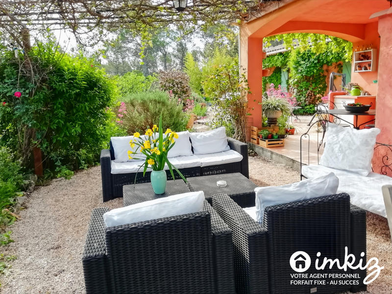 Maison - 220 m² - 9 pièces