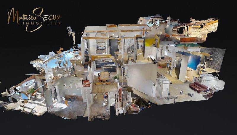 Maison - 284 m² - 10 pièces