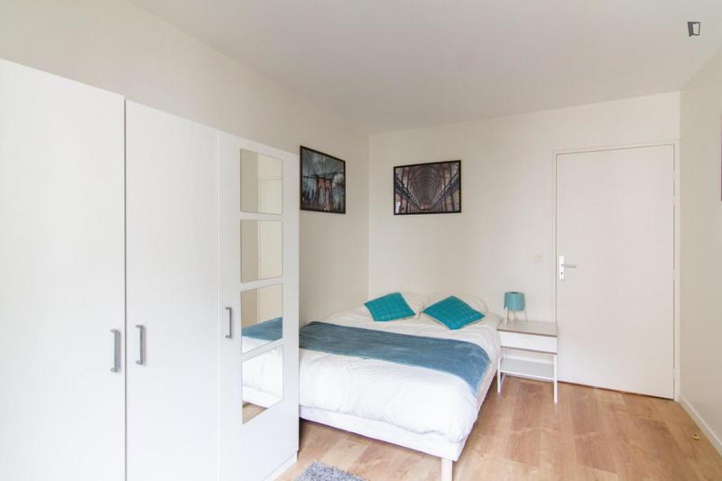 Chambre - 14 m² - 5 pièces
