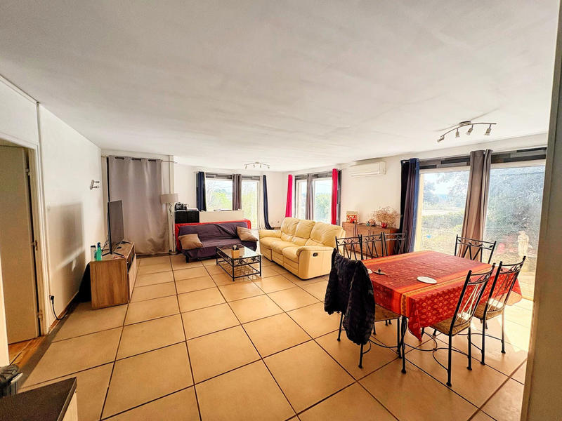 Maison - 167 m² - 8 pièces