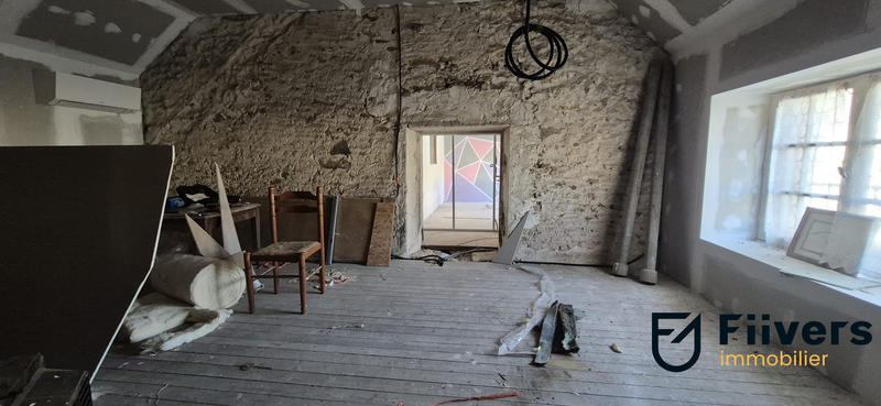 Maison - 180 m² - 7 pièces