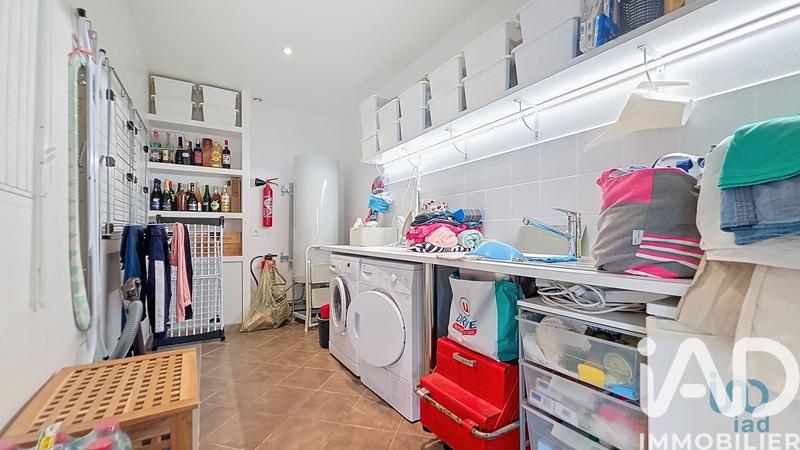 Maison - 239 m² - 9 pièces