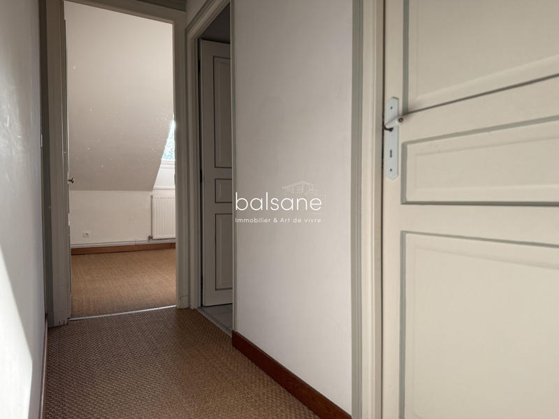 Appartement - 90 m² - 4 pièces