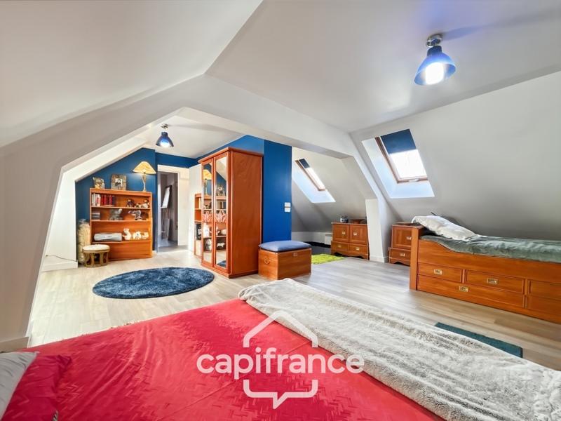 Maison - 215 m² - 7 pièces