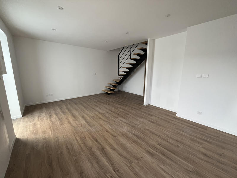 Appartement - 80 m² - 4 pièces