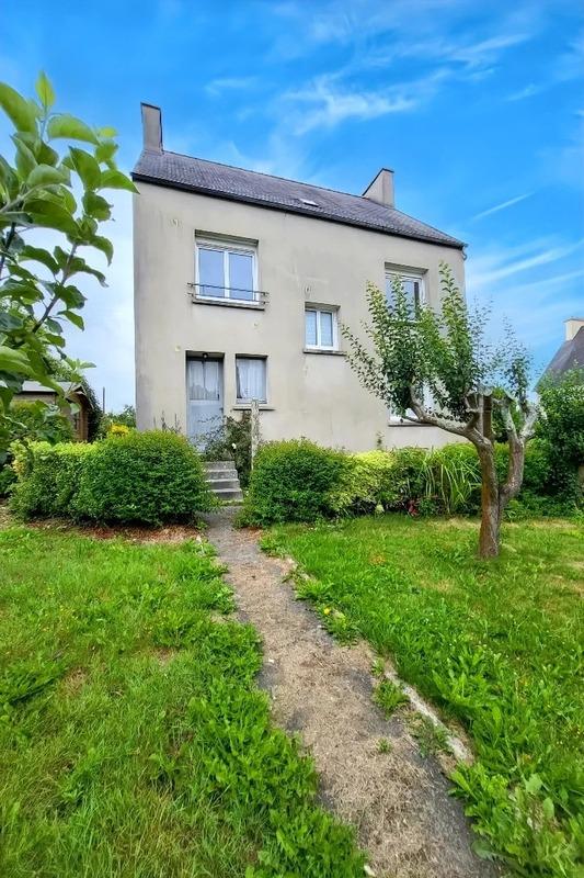 Maison - 124 m² - 8 pièces