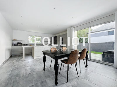 Maison - 115 m² - 5 pièces