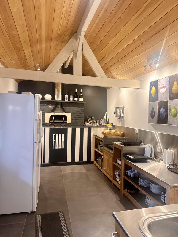 Propriété - 360 m² - 11 pièces