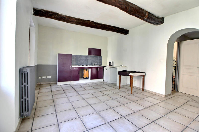Maison - 277 m² - 14 pièces