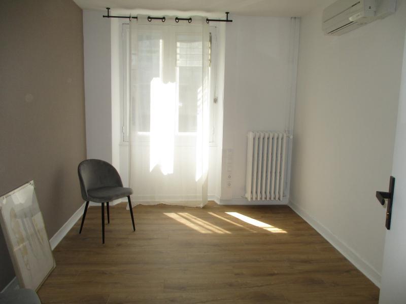 Bureau - 191 m² - 9 pièces