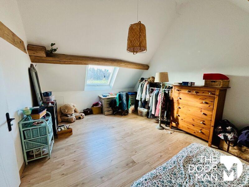 Maison - 200 m² - 7 pièces