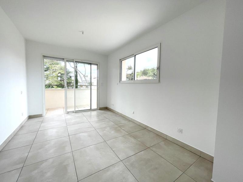 Appartement - 100 m² - 4 pièces