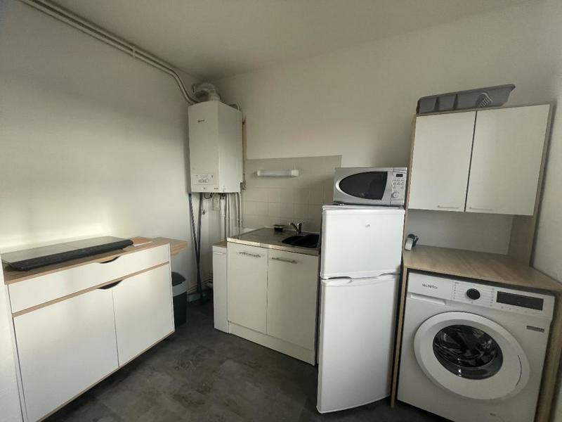 Studio - 30 m² - 1 pièce