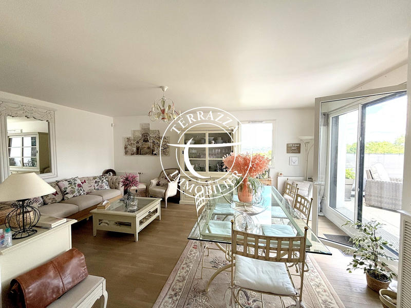 Appartement - 101 m² - 5 pièces