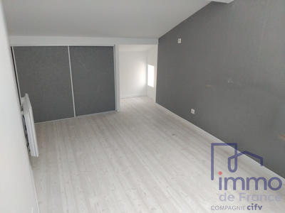 Appartement - 79 m² - 4 pièces
