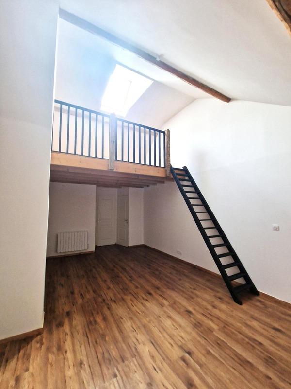 Maison - 500 m² - 20 pièces