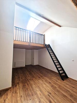 Maison - 500 m² - 20 pièces