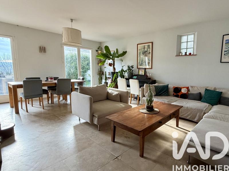 Maison - 160 m² - 8 pièces