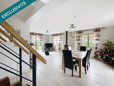 Maison - 160 m² - 7 pièces