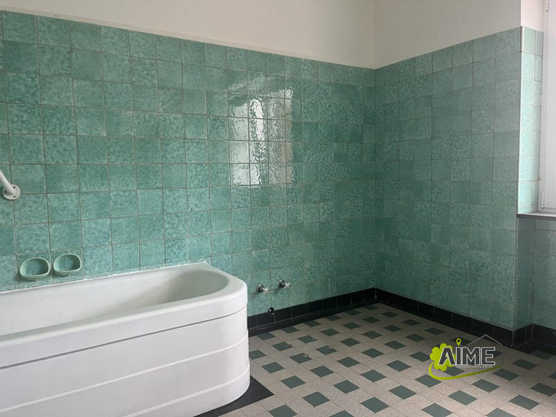 Maison - 207 m² - 10 pièces