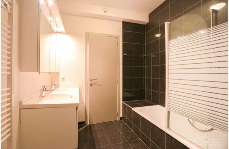 Appartement - 84 m² - 4 pièces