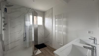 Maison contemporaine - 140 m² - 8 pièces