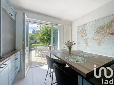 Maison - 180 m² - 7 pièces