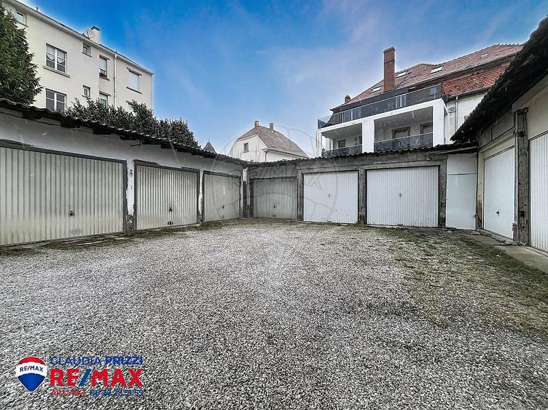 Garage - 150 m²