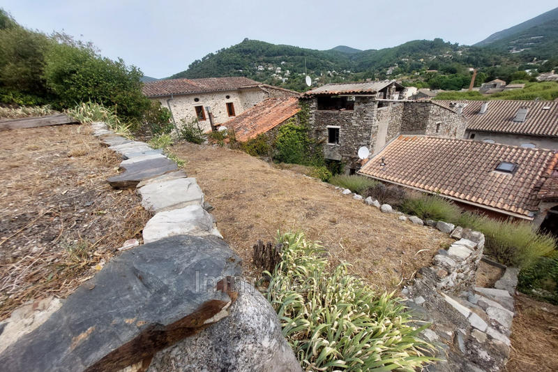 Maison - 202 m² - 3 pièces