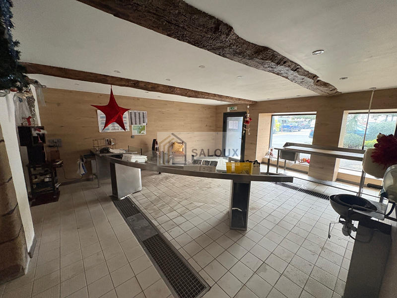 Local commercial - 71 m² - 4 pièces